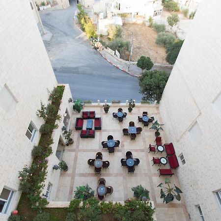 Angel Hotel Вифлеем Экстерьер фото