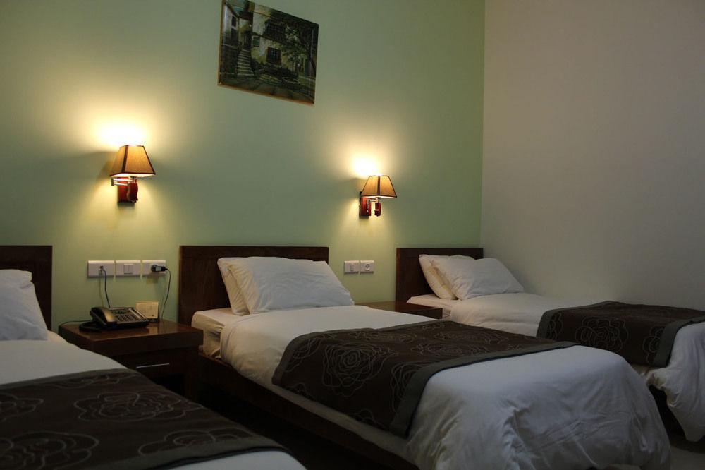 Angel Hotel Вифлеем Экстерьер фото