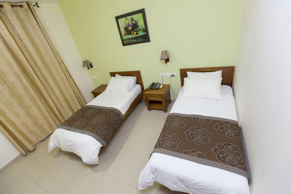 Angel Hotel Вифлеем Экстерьер фото