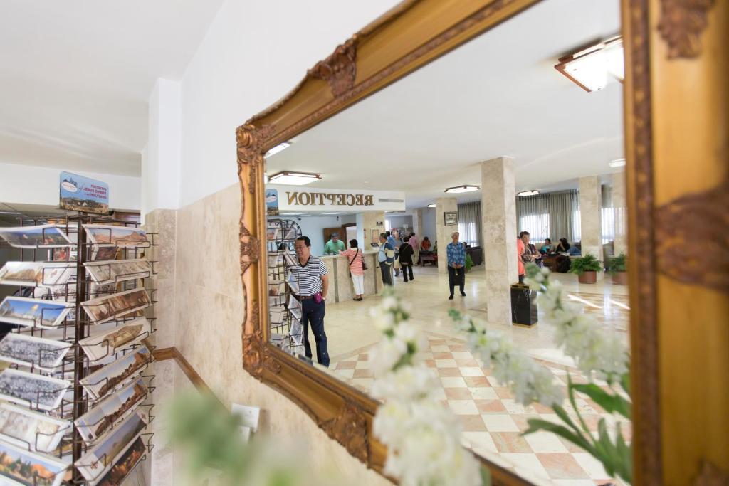 Angel Hotel Вифлеем Экстерьер фото